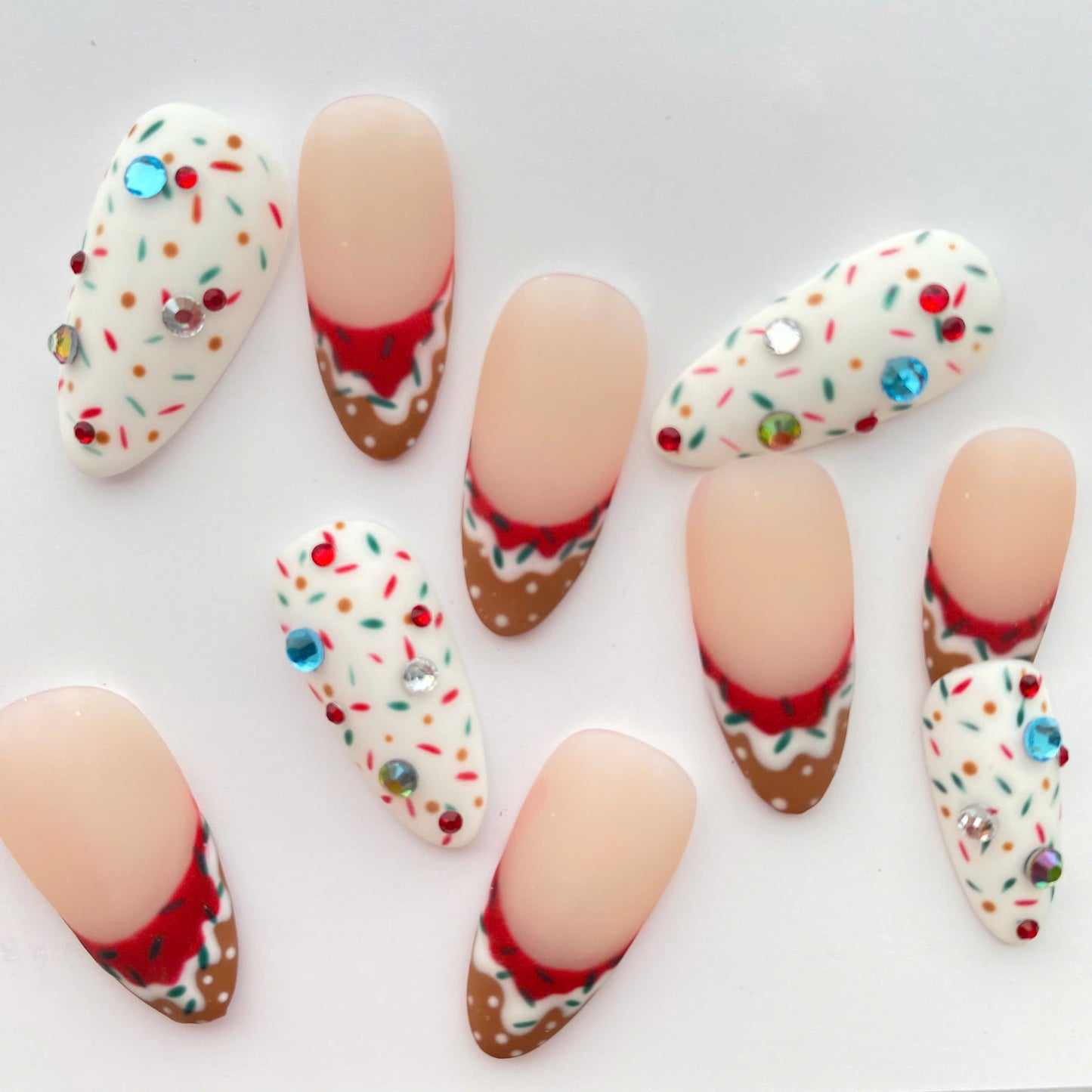 Cup Cake Christmas Nails DISCOUNT 40%