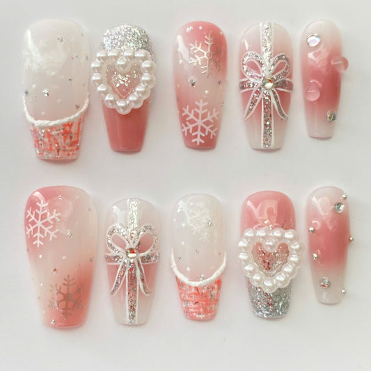 Pearl Heart Christmas Nails DISCOUNT 40%